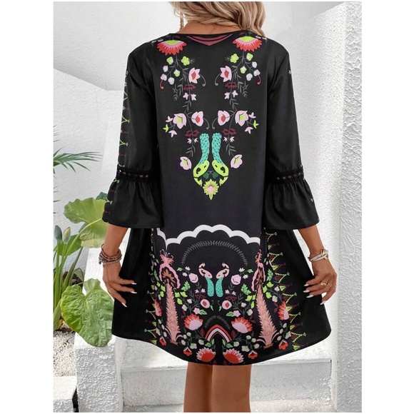 Boho Floral Print Lace Ruffle Sleeve Dress - Picture 3 of 5